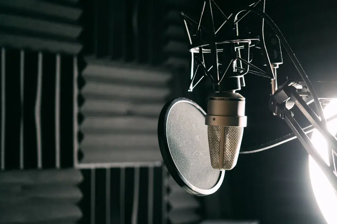 The Ultimate Guide to Acoustic Treatment for Home Studios