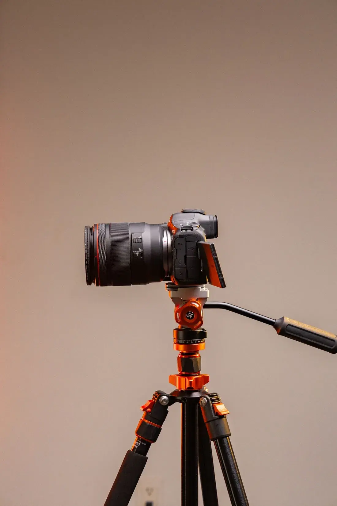 DIY vs Pro Studio: Boost Your Brand’s Visual Impact